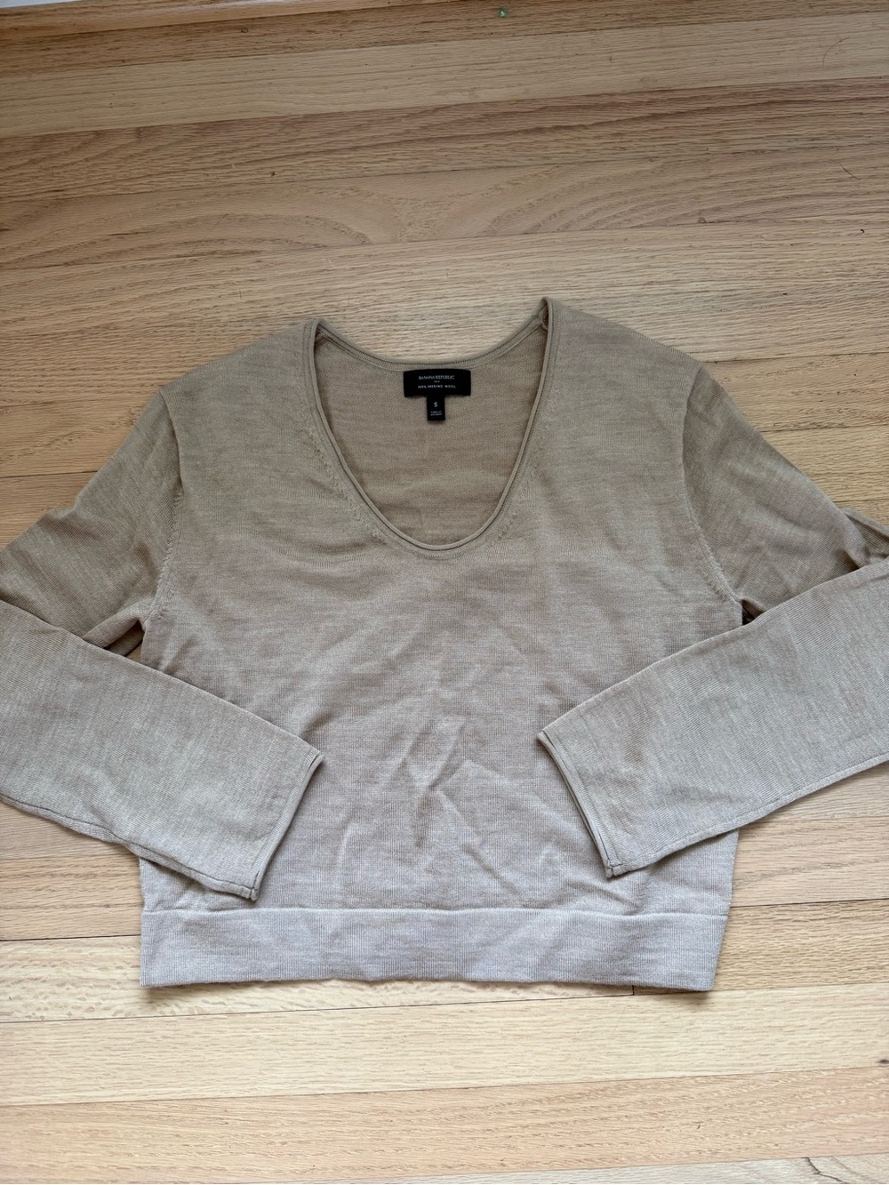 Banana Repubic Small Tan Beige Merino Wool Sweater